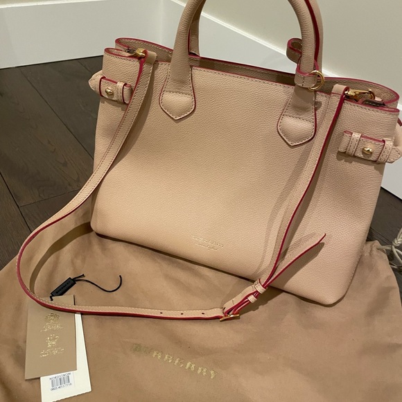 BURBERRY DERBY LEATHER BANNER TOTE - Picture 4 of 4